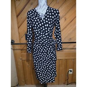 Black and White Geometric Pentagon Print Long Sleeve Wrap Dress Knee Length